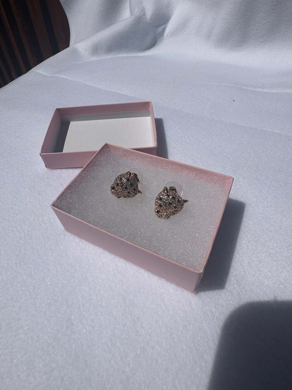 Rose Gold-Tone Leopard Head Stud Earrings with Rhinestones and Green Eyes